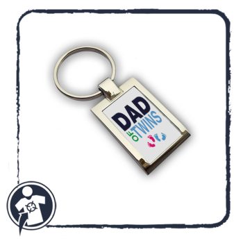 Egyedi feliratos fém kulcstartó - ikres apukáknak 