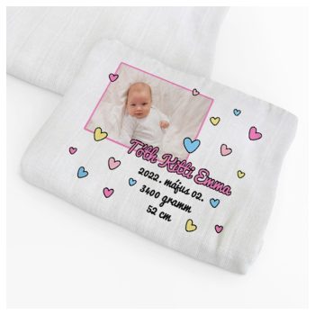   Egyedi textilpelenka - fotóval, névvel és adatokkal - Színes szívek