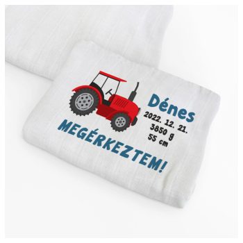 Egyedi textilpelenka - Piros traktor névvel és adatokkal